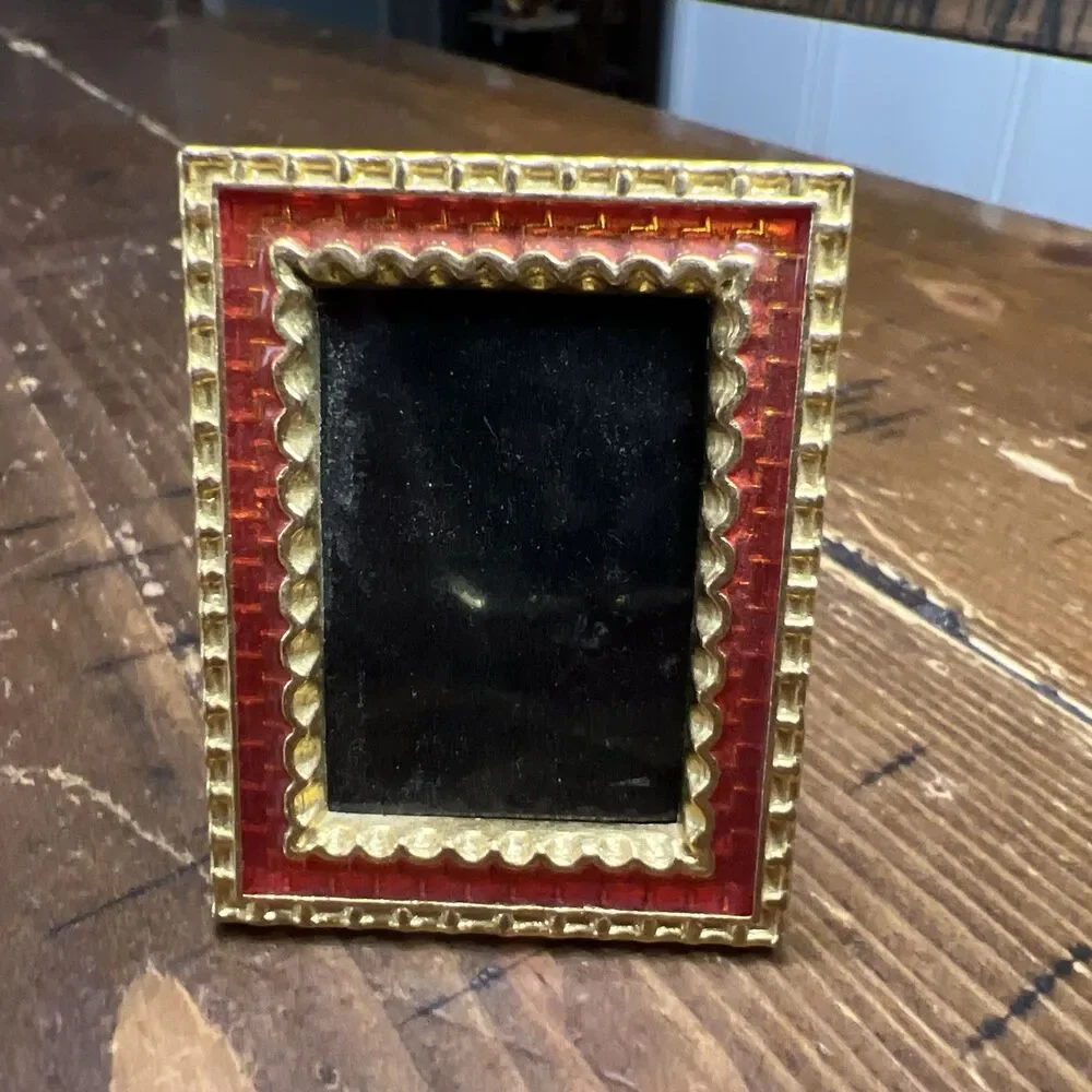 Miniature Picture Frame Gold Ruby Red 1x1.5 Fit 1.5 X2” Frame